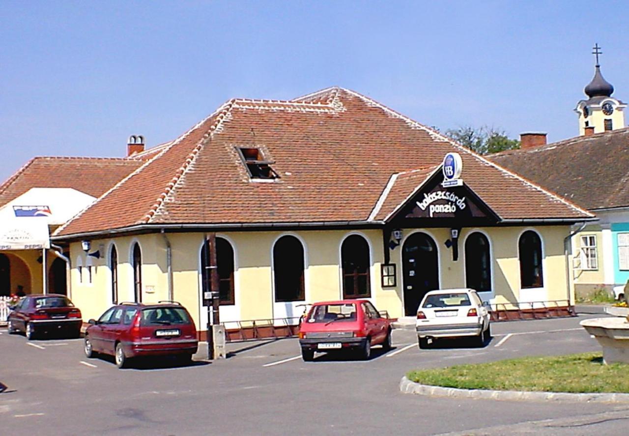 Halaszcsarda-Panzio Hotel Körmend Exterior foto
